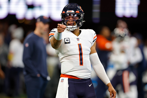 Bears' Justin Fields on lack of chemistry with Darnell Mooney