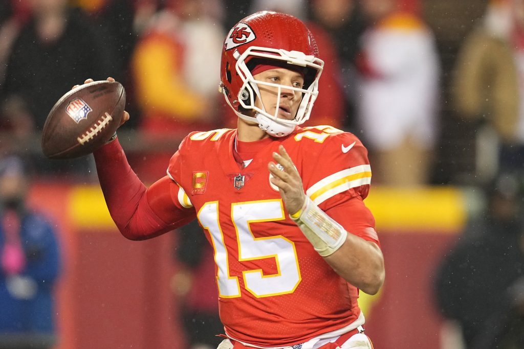 Chiefs' Patrick Mahomes named MVP by writers; Bosa, Jefferson earn