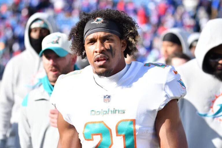 Eric Rowe Contract