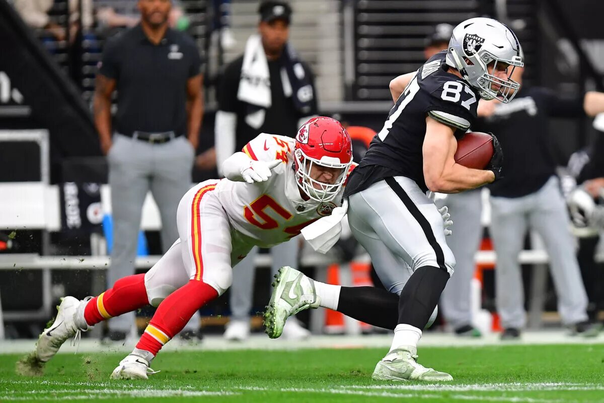 Foster Moreau Contract