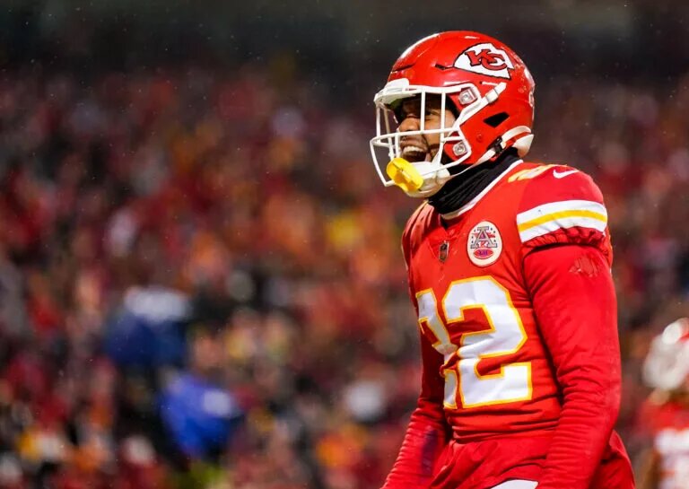 Juan Thornhill Contract