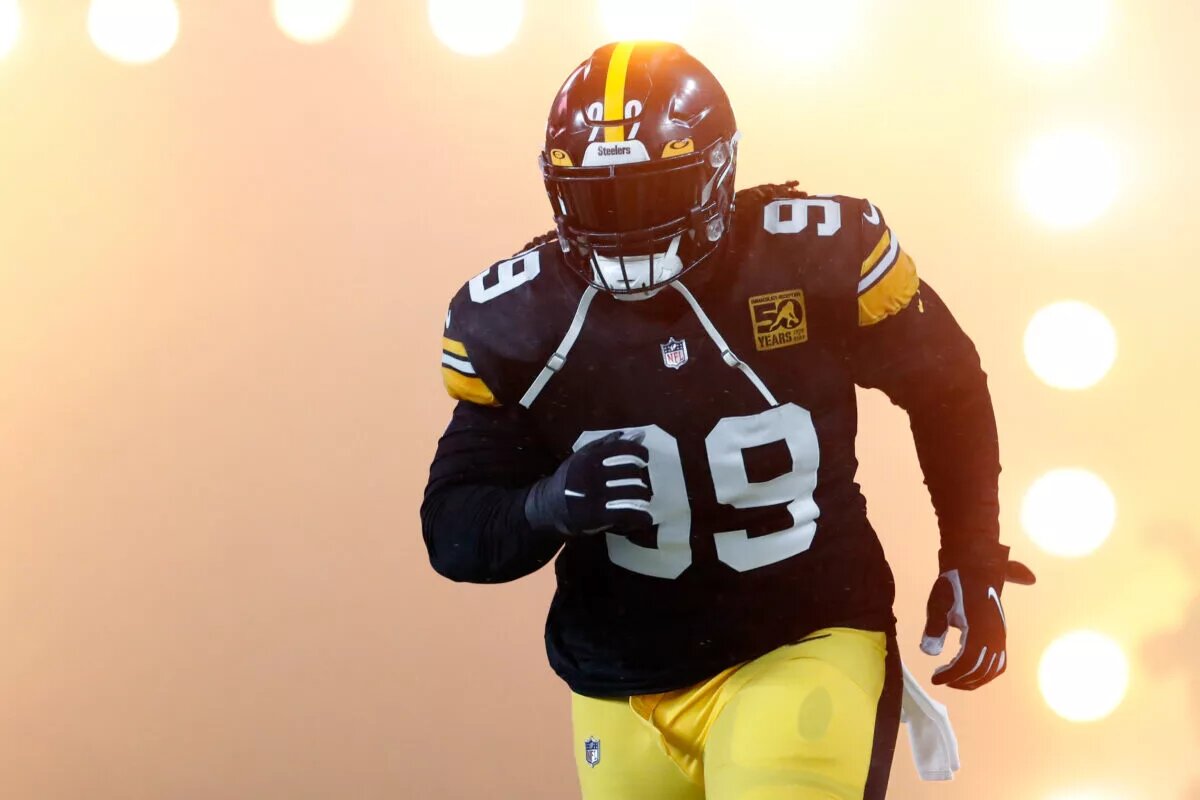 Larry Ogunjobi Contract