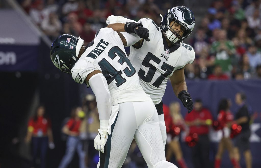 Eagles' T.J. Edwards faces Chicago Bears in his hometown in NFL