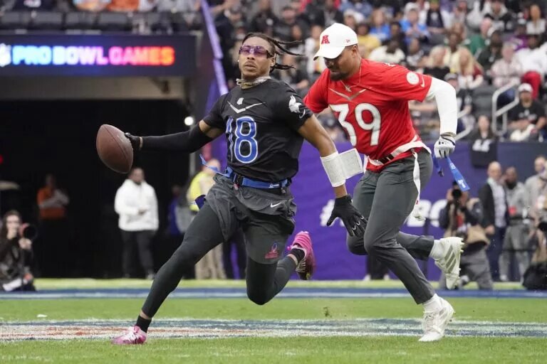 Jeremy Reaves playing for Washington