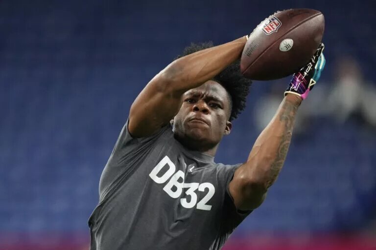 Tre'Vius Hodges-Tomlinson NFL Draft