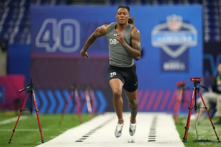 Jaylon Jones NFL Draft