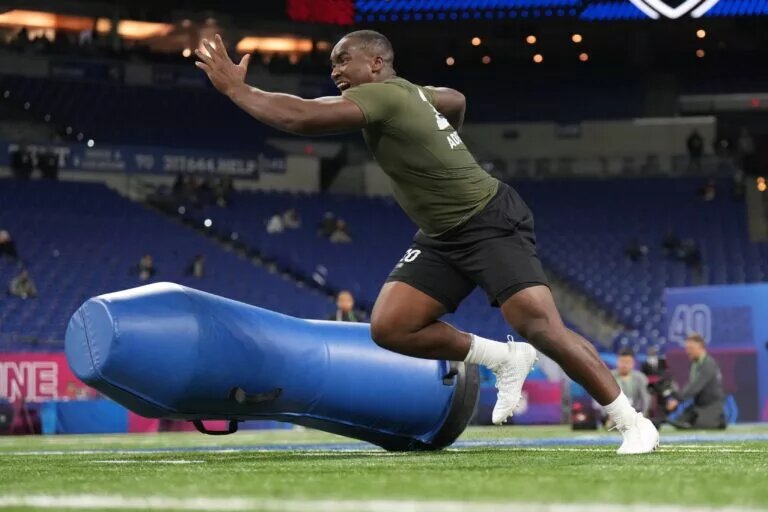 Adetomiwa Adebawore NFL Draft
