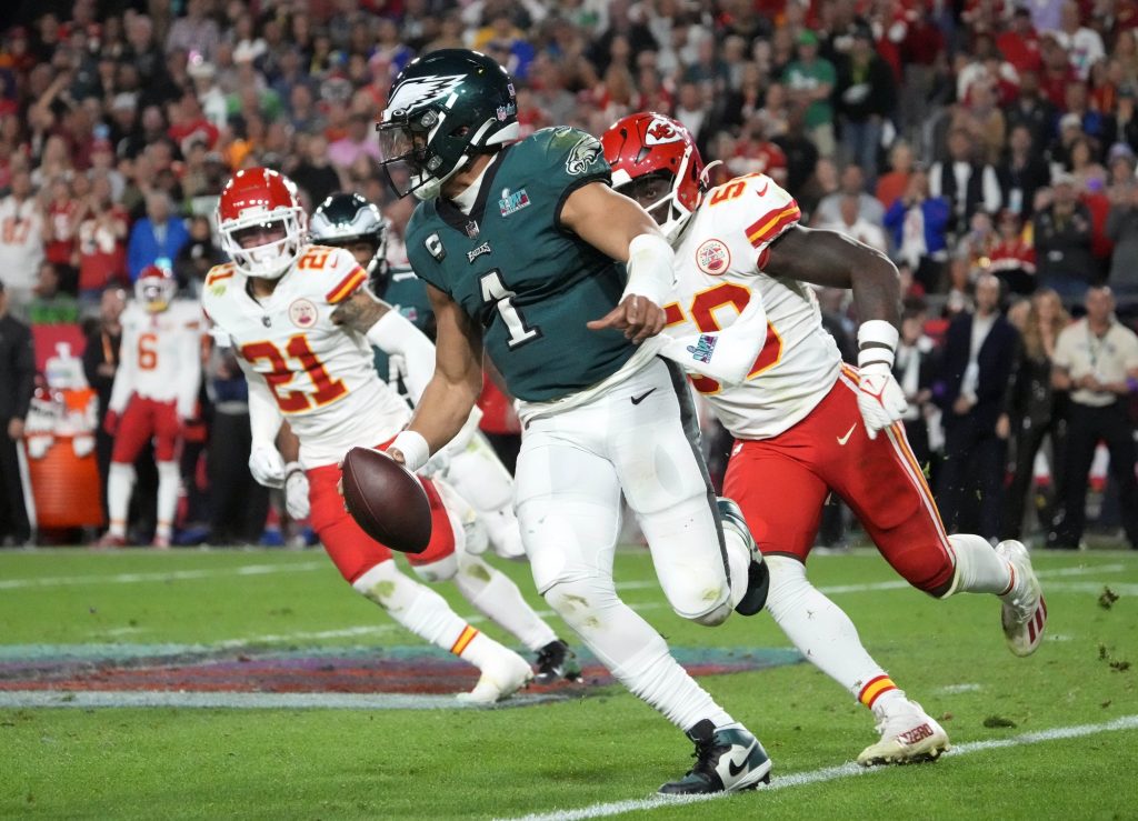 Philadelphia Eagles QB Depth Chart: Who Will Back Up Jalen Hurts?