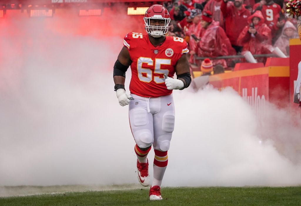 Kansas City Chiefs Linemen Creed Humphrey And Trey Smith Use T