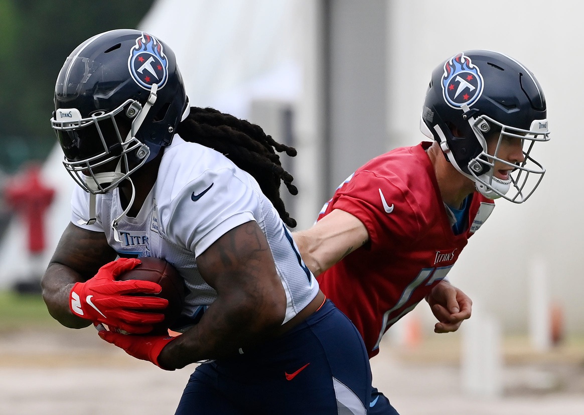 Derrick Henry Will Be Under More Pressure in 2023 Last Word on Pro