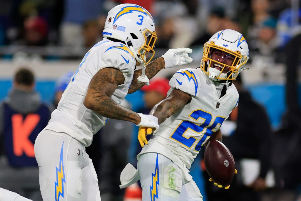 Chargers Crush Rams In Battle Of Los Angeles NFL Jerseys