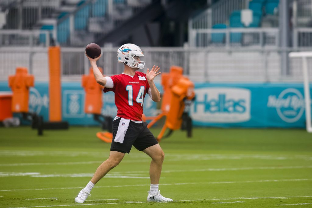 3 things Skylar Thompson must do to not have the Dolphins get obliterated