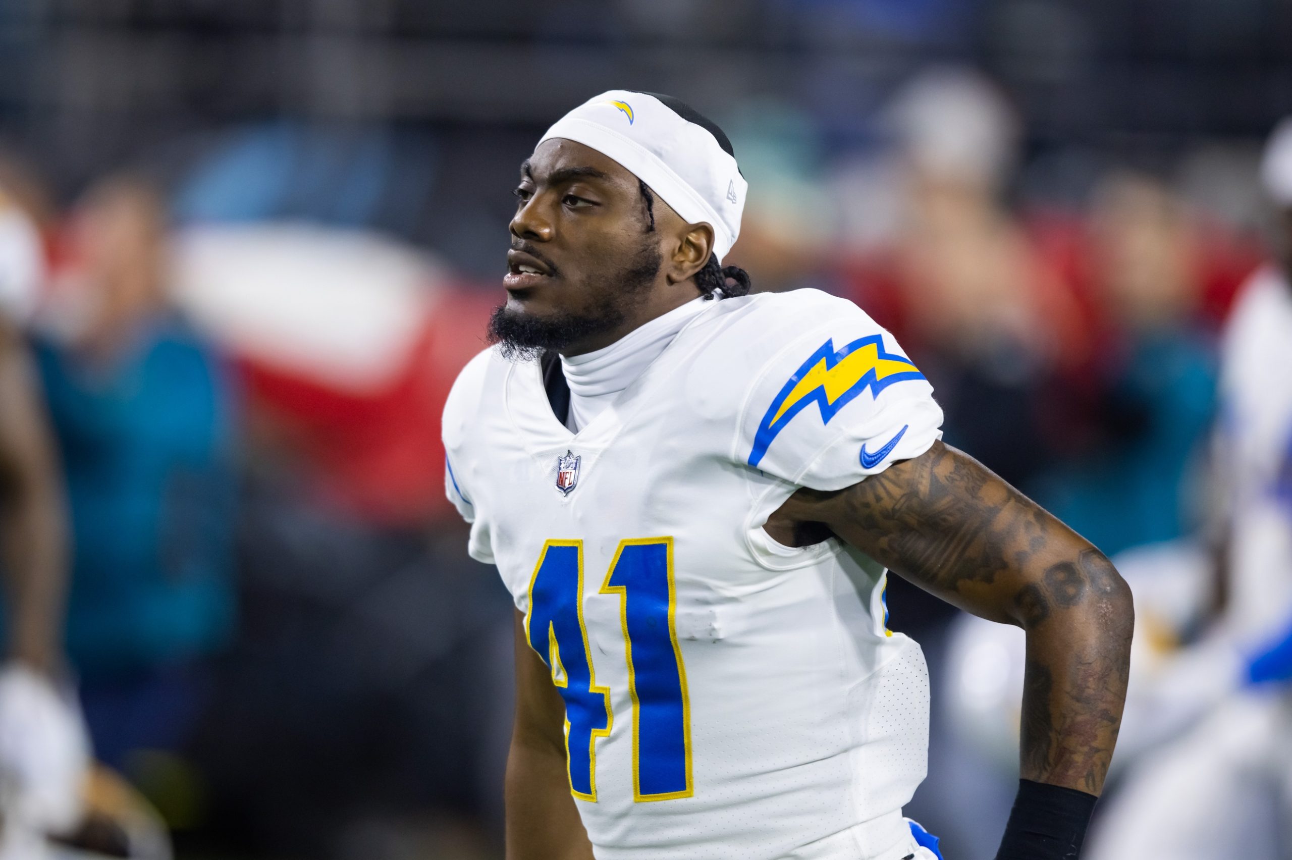 Los Angeles Chargers Sign Raheem Layne to Active Roster; Place