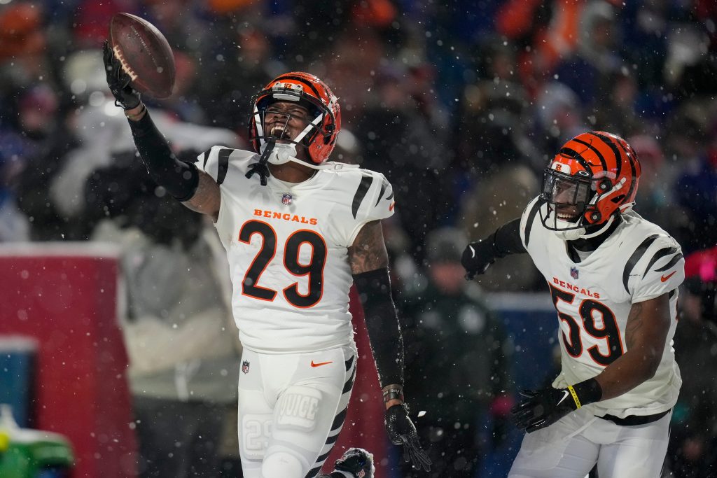 Bengals play rookie safety Dax Hill at cornerback because of injuries