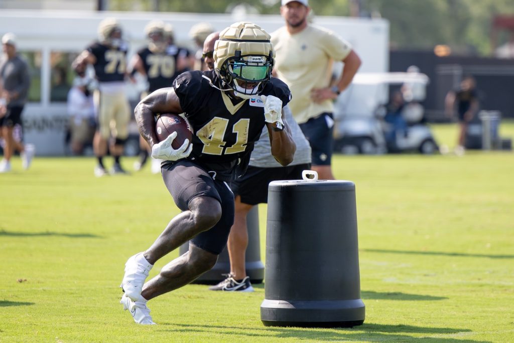 Saints RB Alvin Kamara returns from suspension