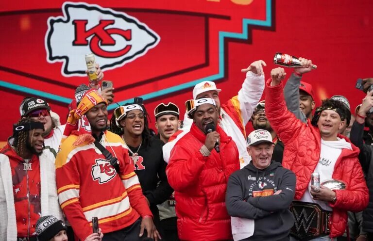 Chris Jones Holdout