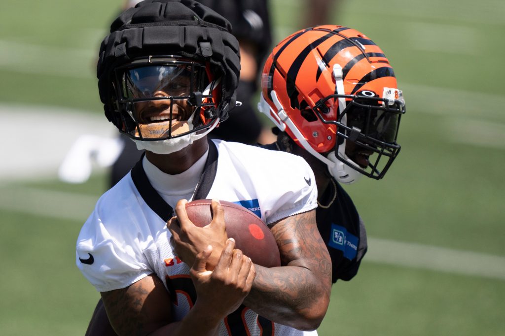 Will Joe Mixon's fantasy value plummet in 2023?