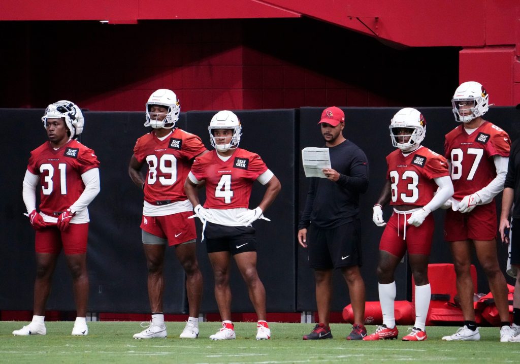 Rondale Moore injury update: How to handle the Cardinals WR vs. Eagles in  Week 5 - DraftKings Network