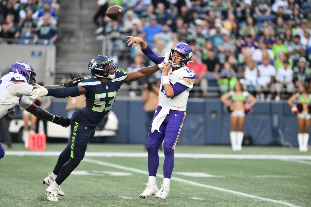 Seahawks training camp: Darrell Taylor injured, Boye Mafe up