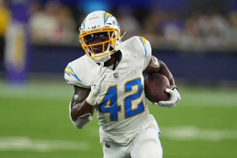 Elijah Dotson