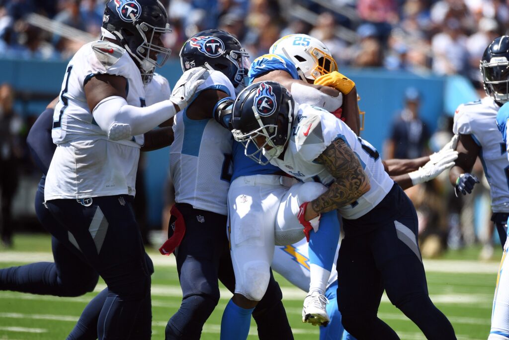 Uniform Matchup: Browns will wear their third uniform combination so far  vs. Titans