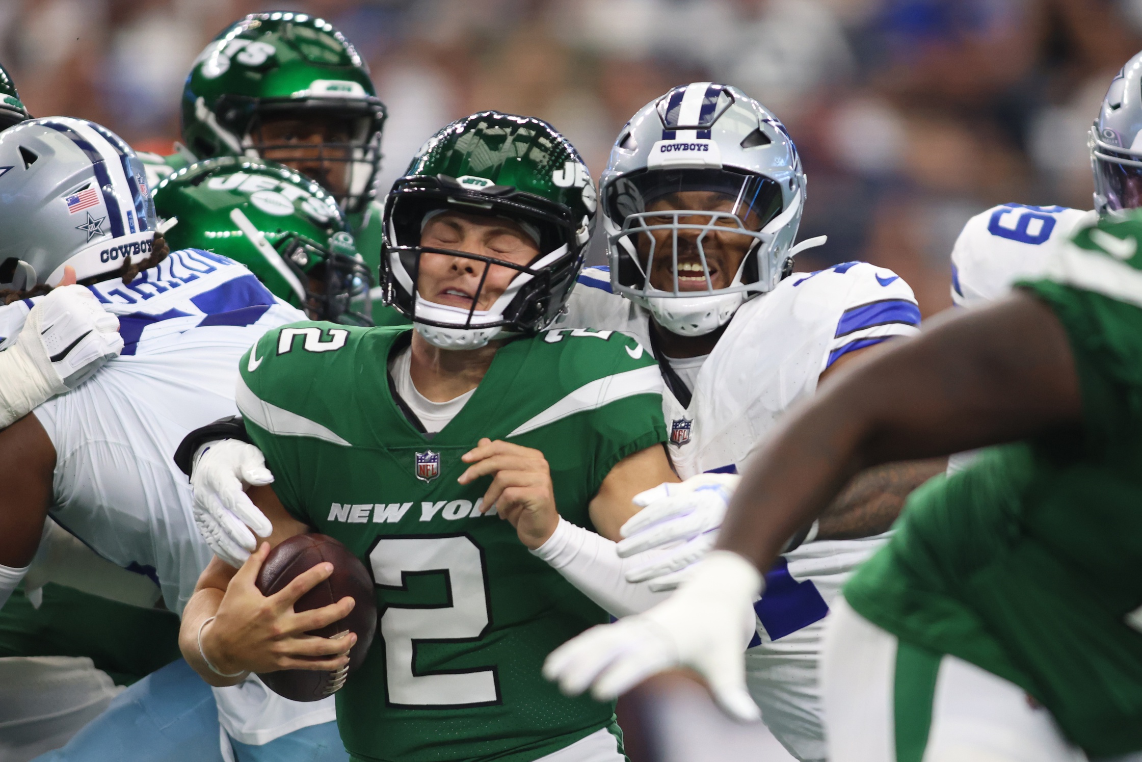 New York Jets Rough Outing on Offense Highlights Blowout Loss