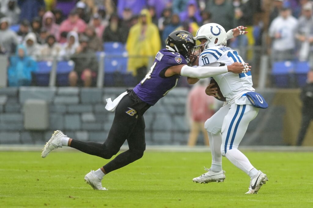 Ravens safety Kyle Hamilton ties NFL record with 3 first-half sacks vs.  Colts: 'He was pretty much all over the field'