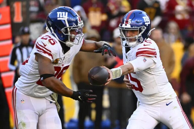 Giants Commanders