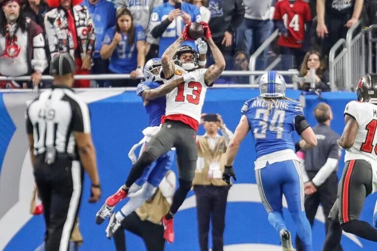 Mike Evans