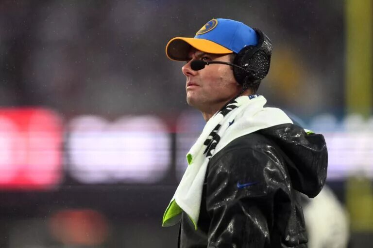 49ers may hire Staley