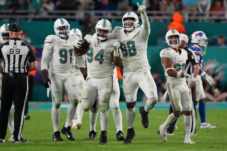 Christian Wilkins Contract