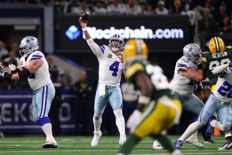 Cowboys seeks contract Prescott