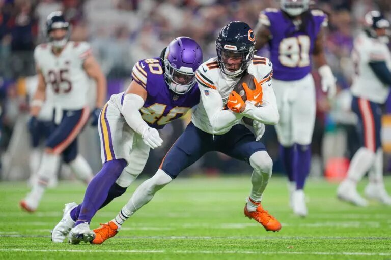Darnell Mooney Contract