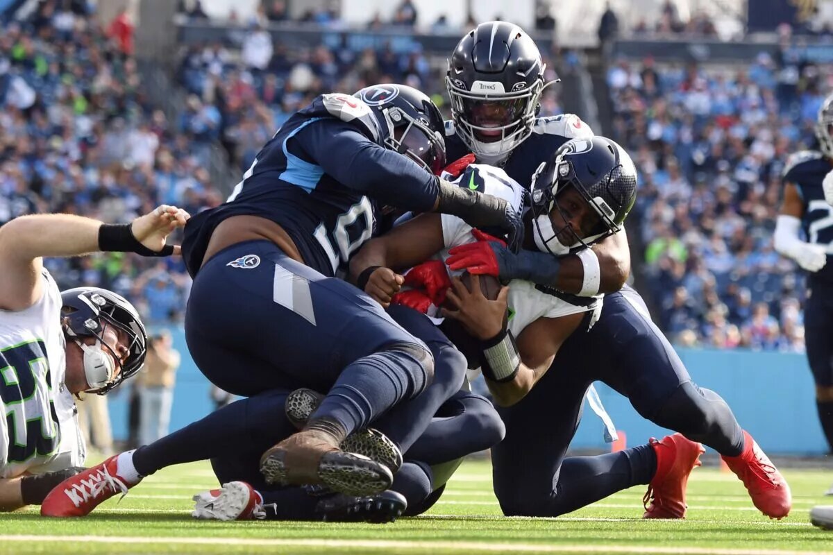 Denico Autry Contract