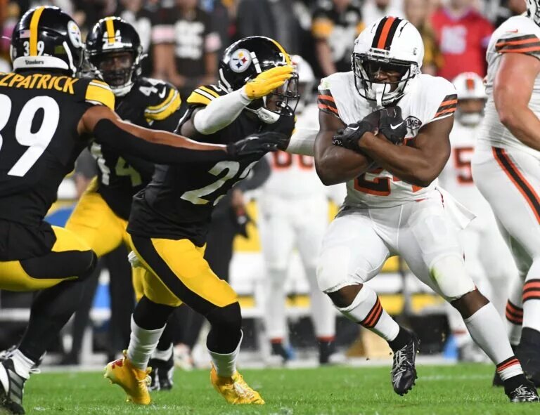 Nick Chubb Release