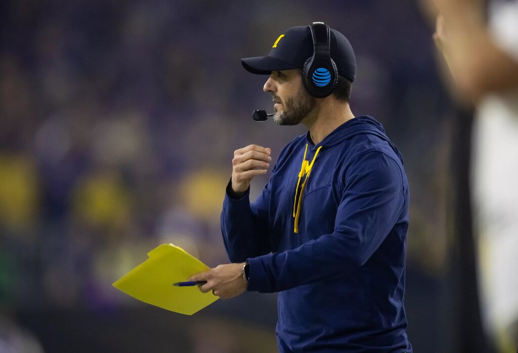 Chargers hire Jesse Minter