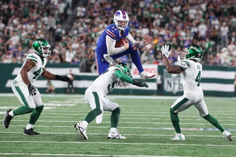 Eagles to pursue Huff