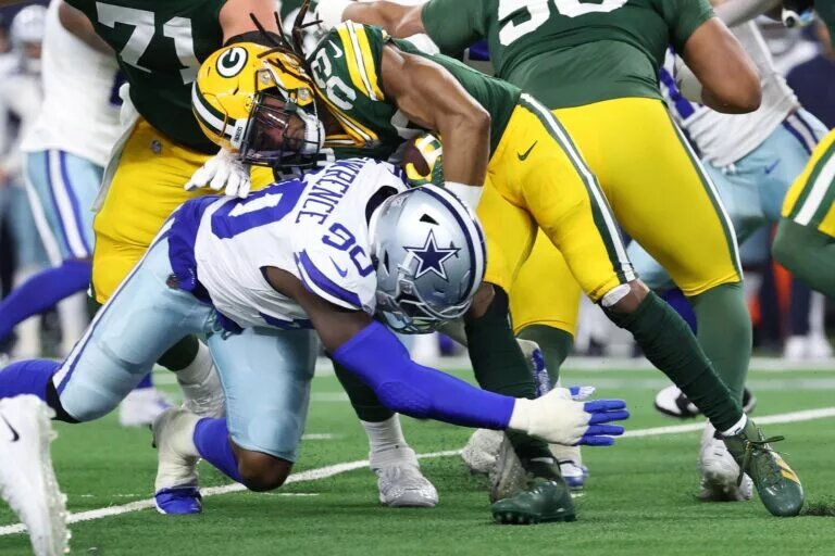 Packers may release Jones