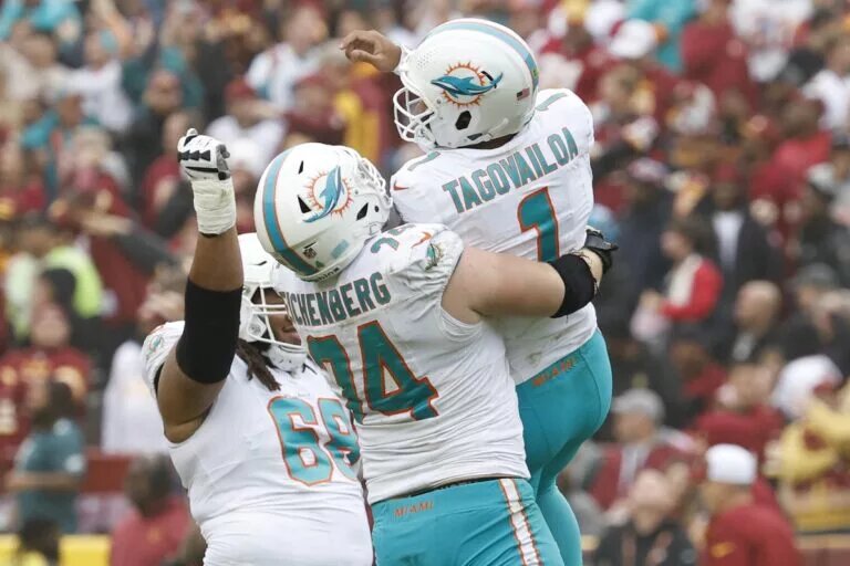 Robert Hunt Free Agent