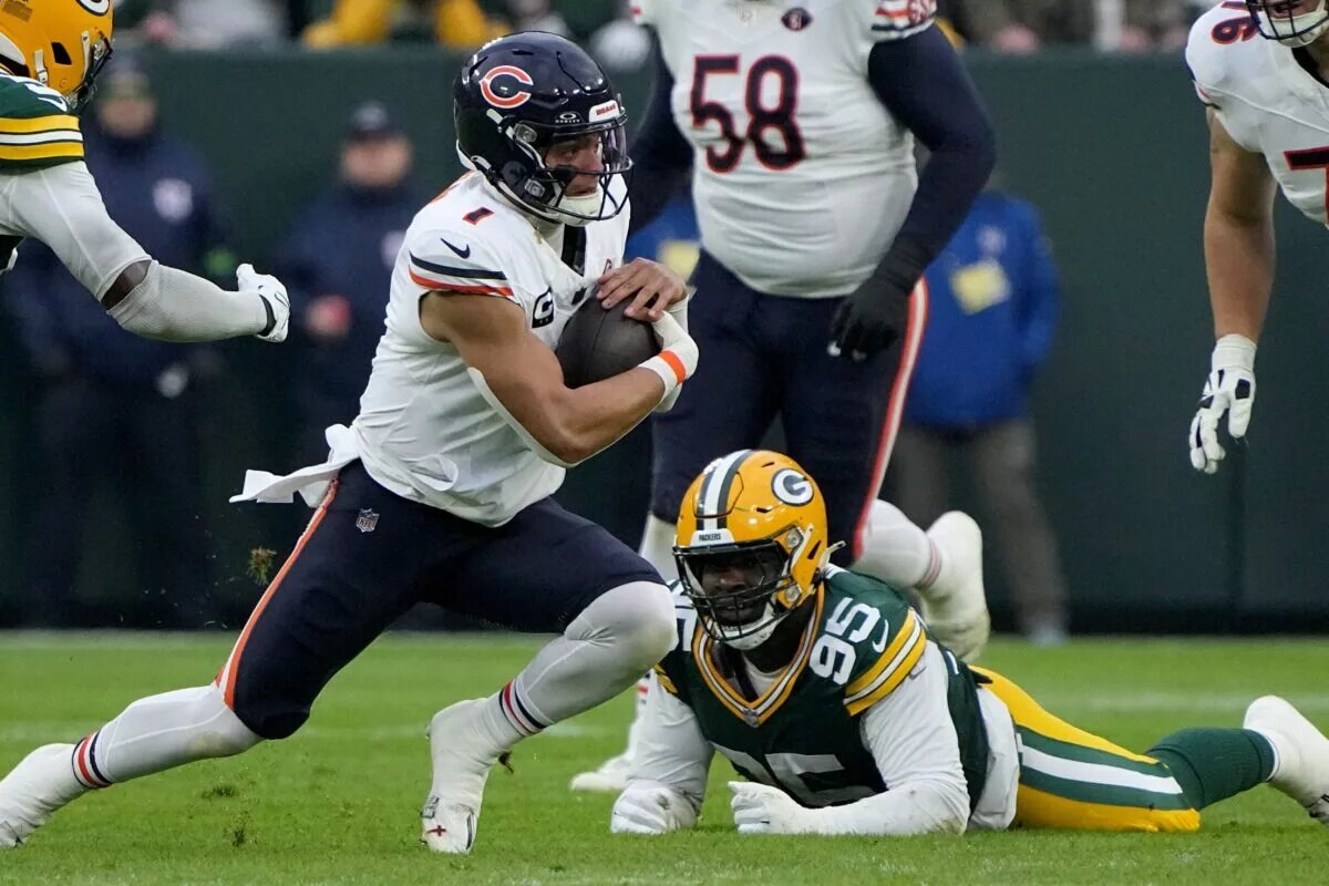 Chicago Bears quarterback Justin Fields