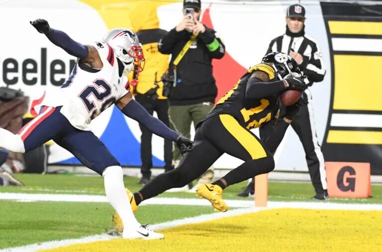 Potential cornerbacks Patriots