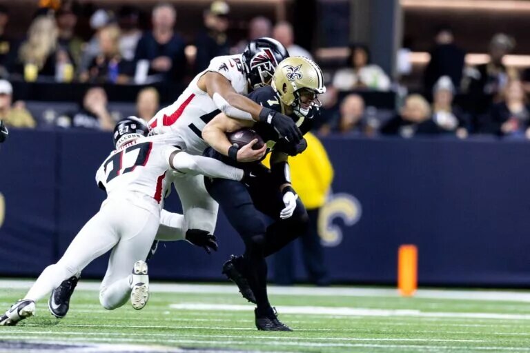 ravens urged reunite campbell