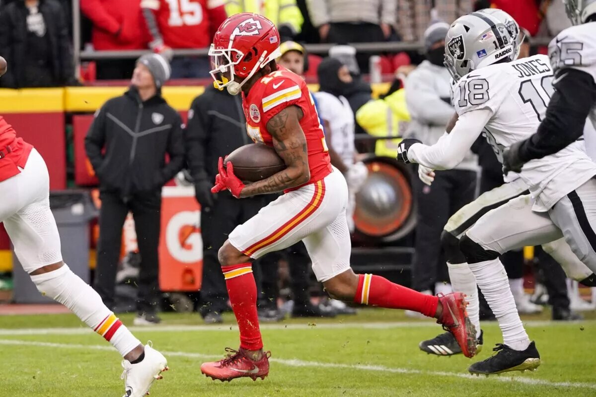 steelers may pursue james