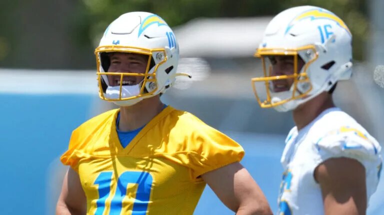 Justin Herbert, Easton Stick, Los Angeles Chargers