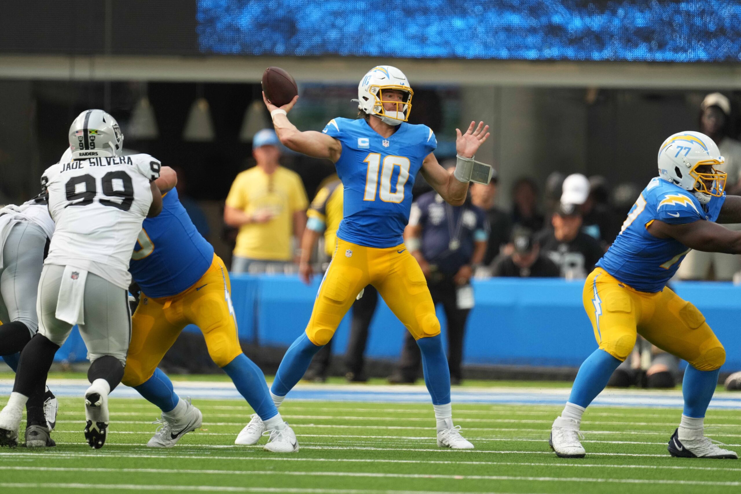 Chargers Surprise with 18th Ranking in Power Rankings After Strong