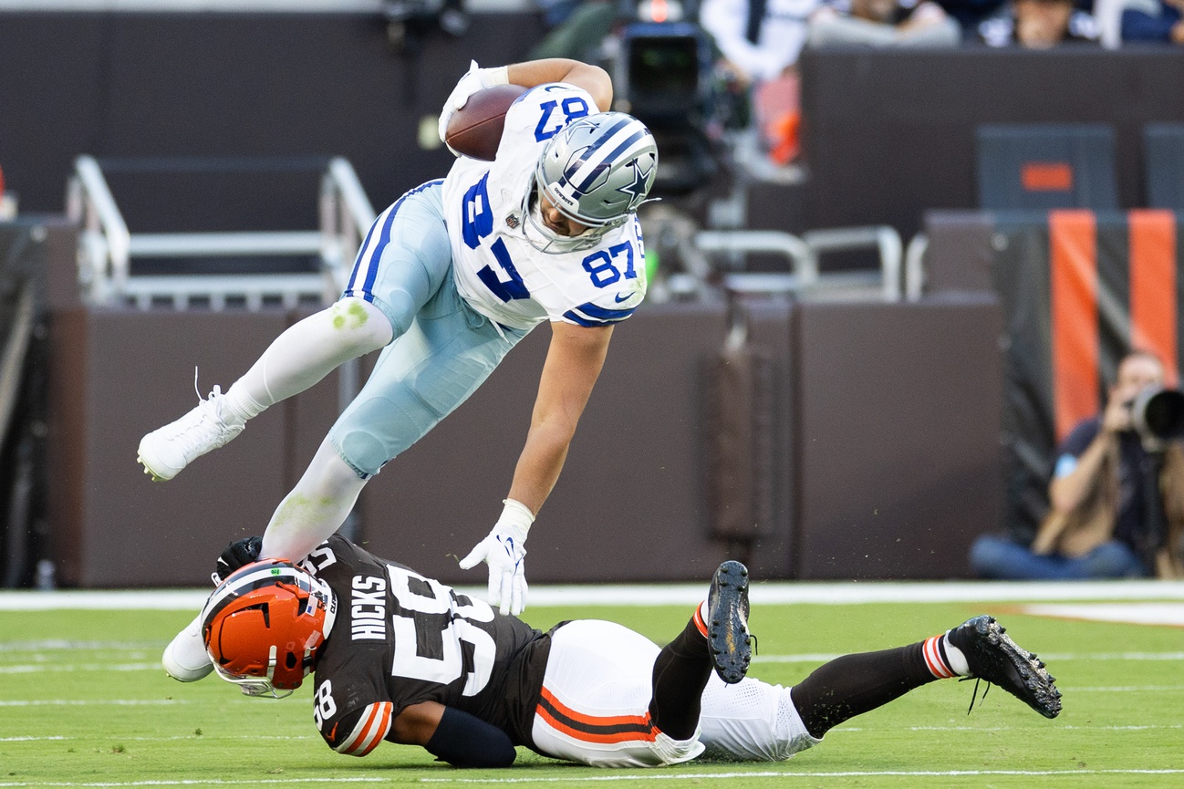 Jake Ferguson tight end for the Dallas Cowboys