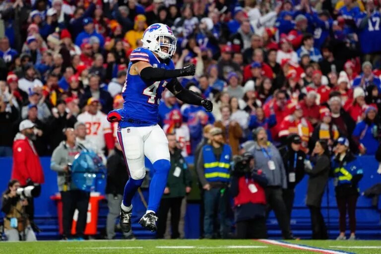 49ers Bills Terrel Bernard