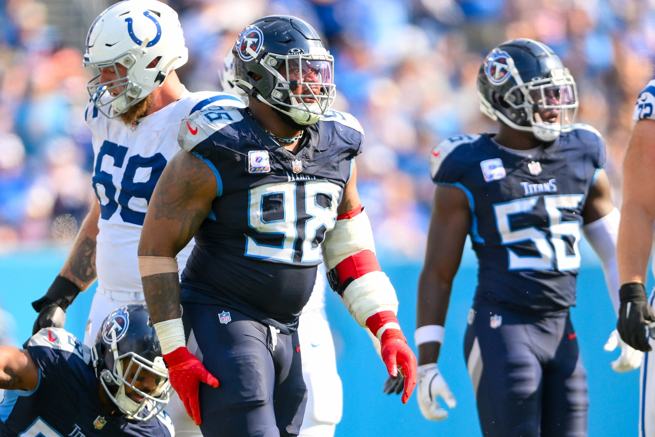 Titans Chargers Exchange Momentum