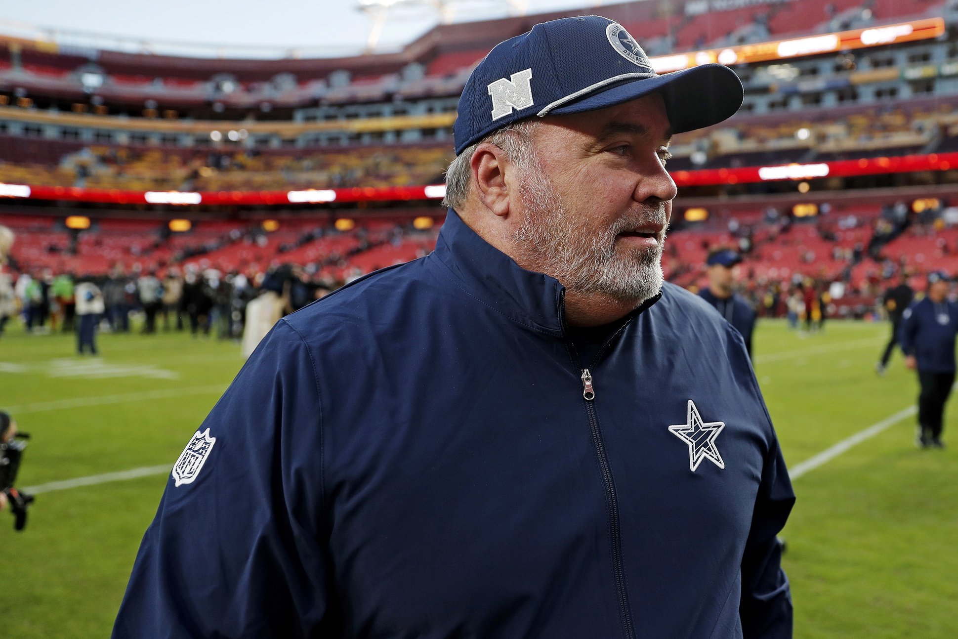 BREAKING: Dallas Cowboys owner Jerry Jones is shockingly ready to give head coach Mike McCarthy a contract extension. -bich123