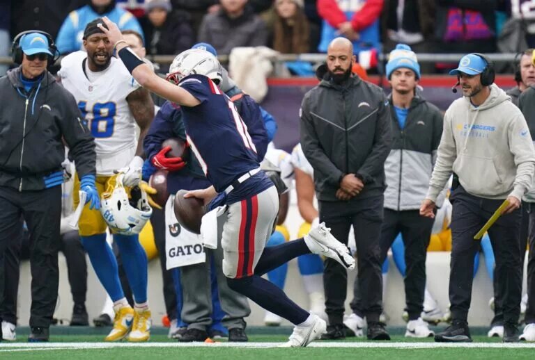 Drake Maye Injury